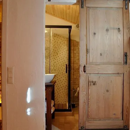 Agrumi Gastropub & Hotel 3*