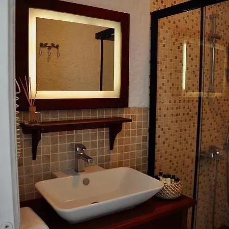 Agrumi Gastropub & Hotel