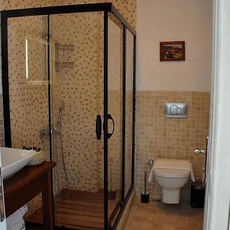 Hotel Agrumi Gastropub & İzmir