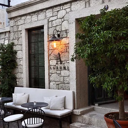 Agrumi Gastropub & Hotel